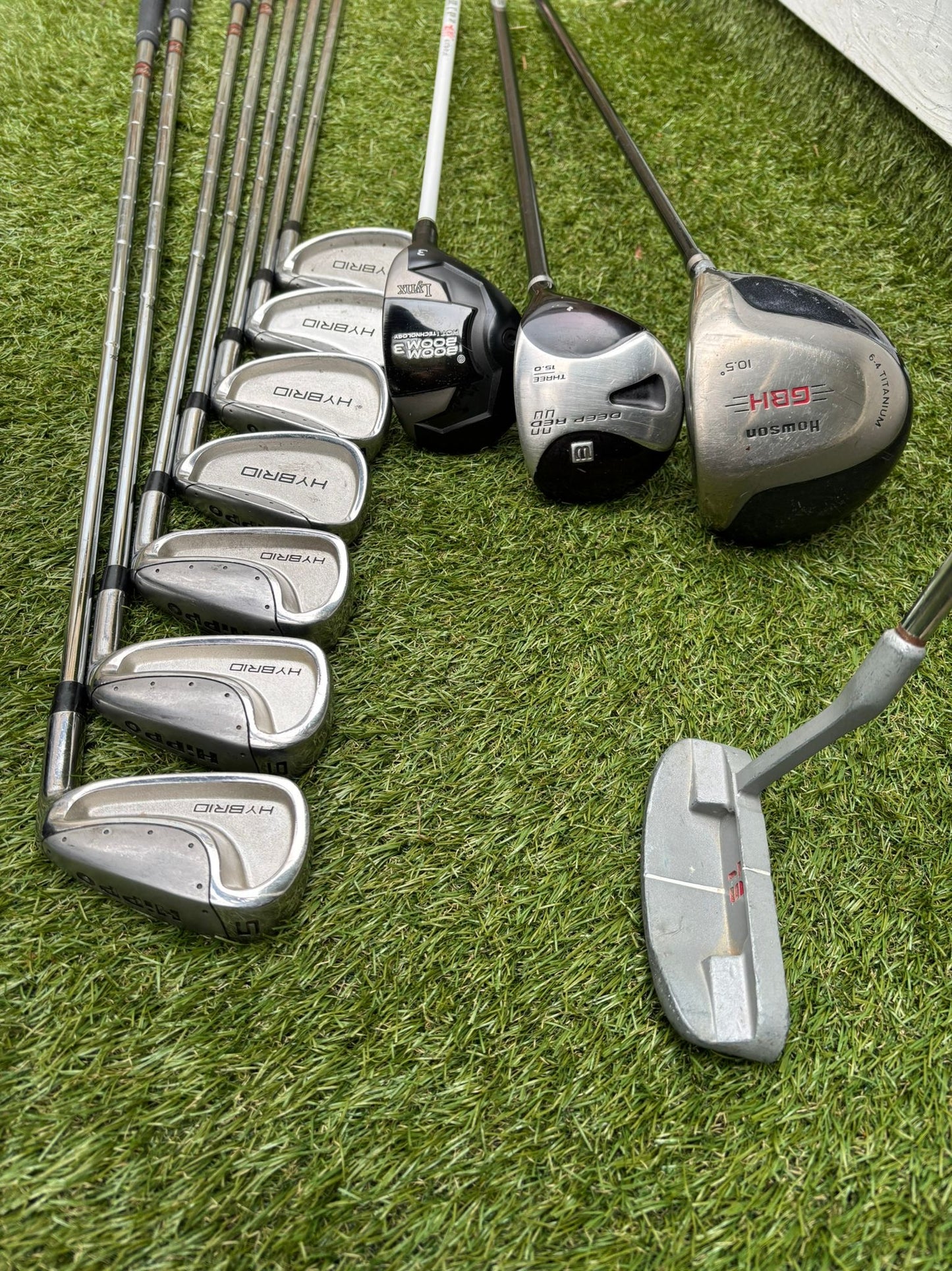 Hippo Hybrid 5–SW Iron Set + Wilson Deep Red II & Stand Bag – 11 Clubs