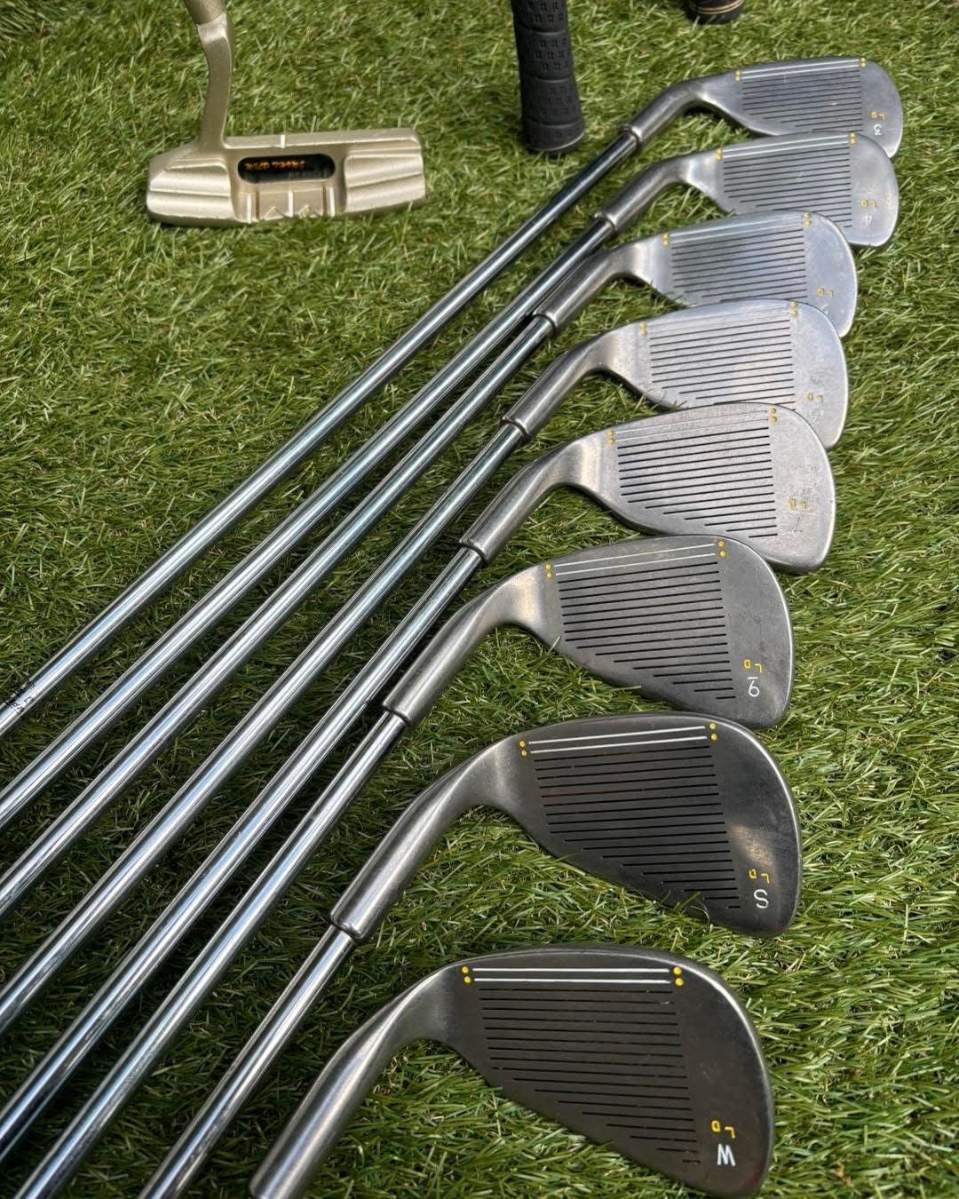 Regal / Dunlop / Hippo 11-Club Golf Set + Tour Stand Bag £104.00 Free Delivery