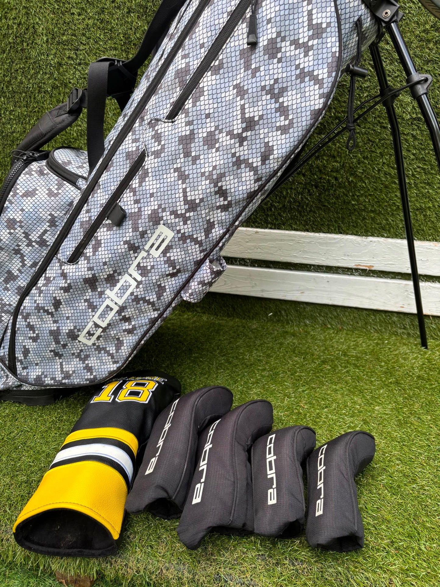 Cobra FLY-XL Complete Golf Set, Matching Woods, Hybrids, Irons & Cobra Ultralight Pro Stand Bag