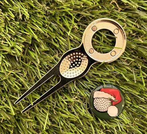 Christmas golf ball Wearing A Hat  METAL GOLF BALL MARKER AND PITCH RE