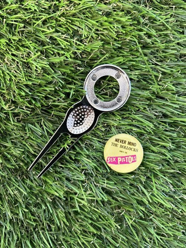 Sex Pistols Never mind The Bollocks METAL GOLF BALL MARKER AND PITCH R