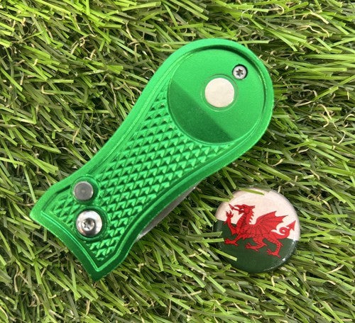 WELSH FLAG DRAGON GOLF BALL MARKER AND RETRACTABLE PITCH REPAIR TOOL