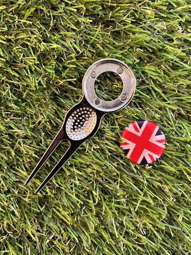 Union Jack METAL GOLF BALL MARKER AND PITCH REPAIR TOOL