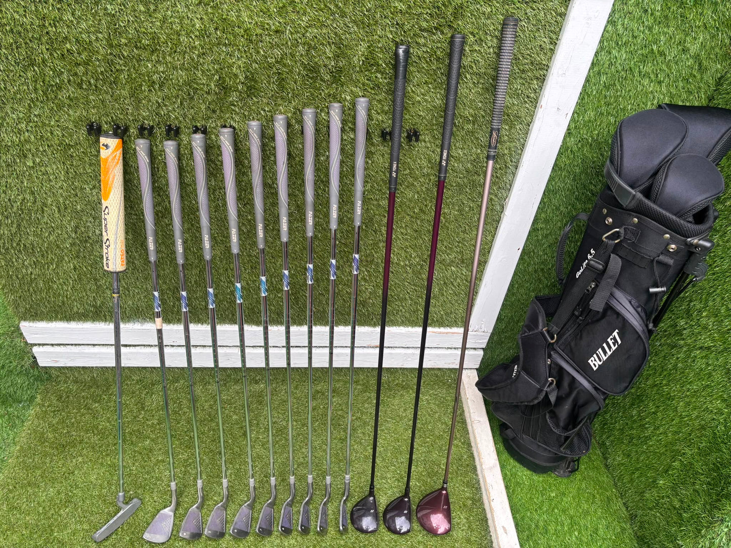 Ladies / Teenager Golf Set – Yonex V-Mass Woods, Fazer Flowline HOT-1 Irons & Bullet Stand Bag