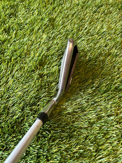 Callaway X Hot 4 Iron - X Hot Regular Flex Graphite Shaft - Right Handed