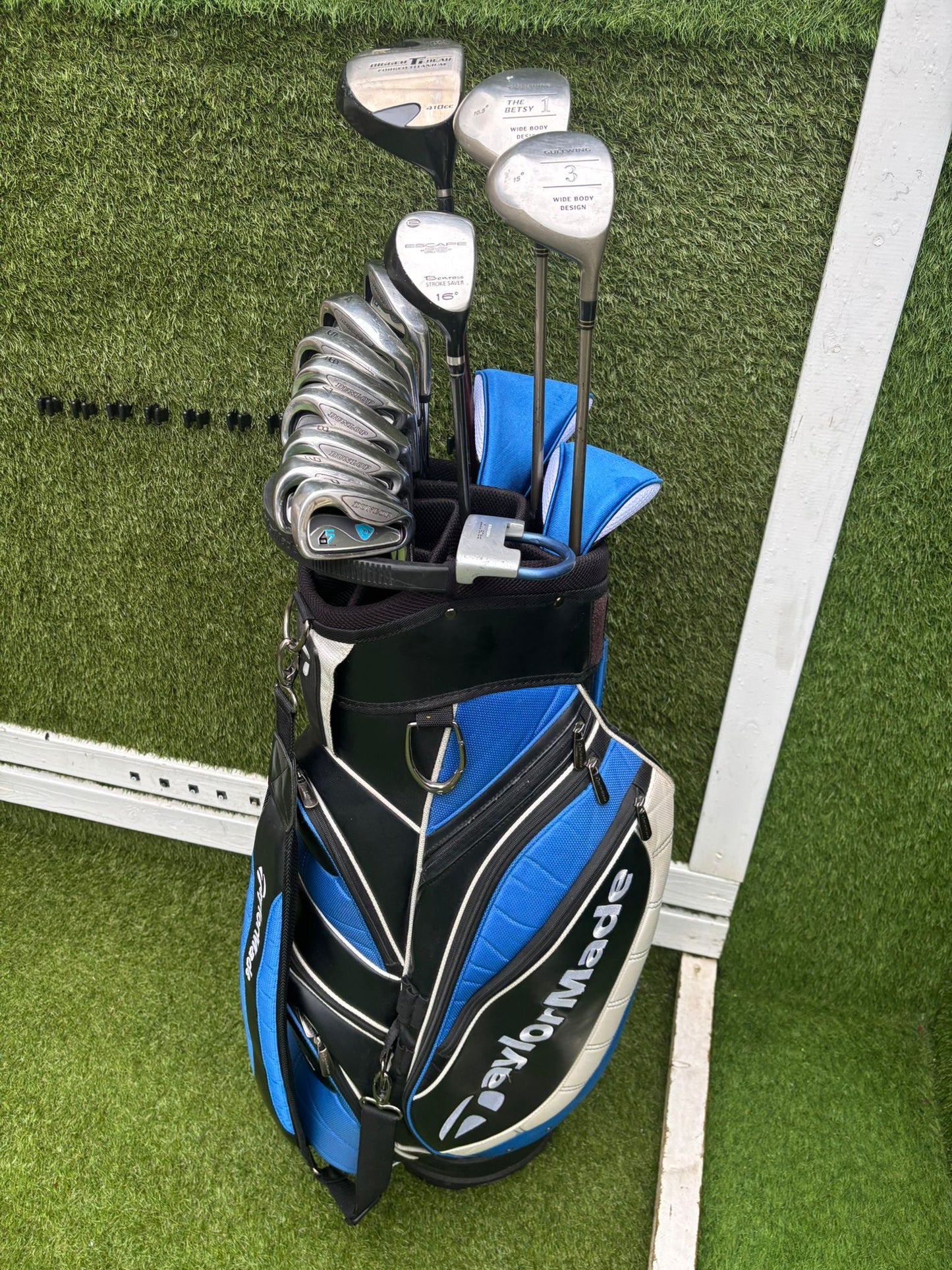 Dunlop 65i Irons + Gullwing Woods + Benross Hybrid + TaylorMade Cart Bag – 13-Club Golf Set