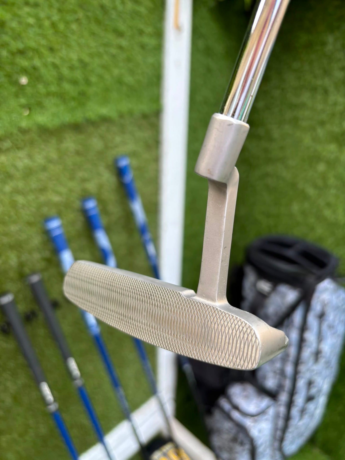 Cobra FLY-XL Complete Golf Set, Matching Woods, Hybrids, Irons & Cobra Ultralight Pro Stand Bag