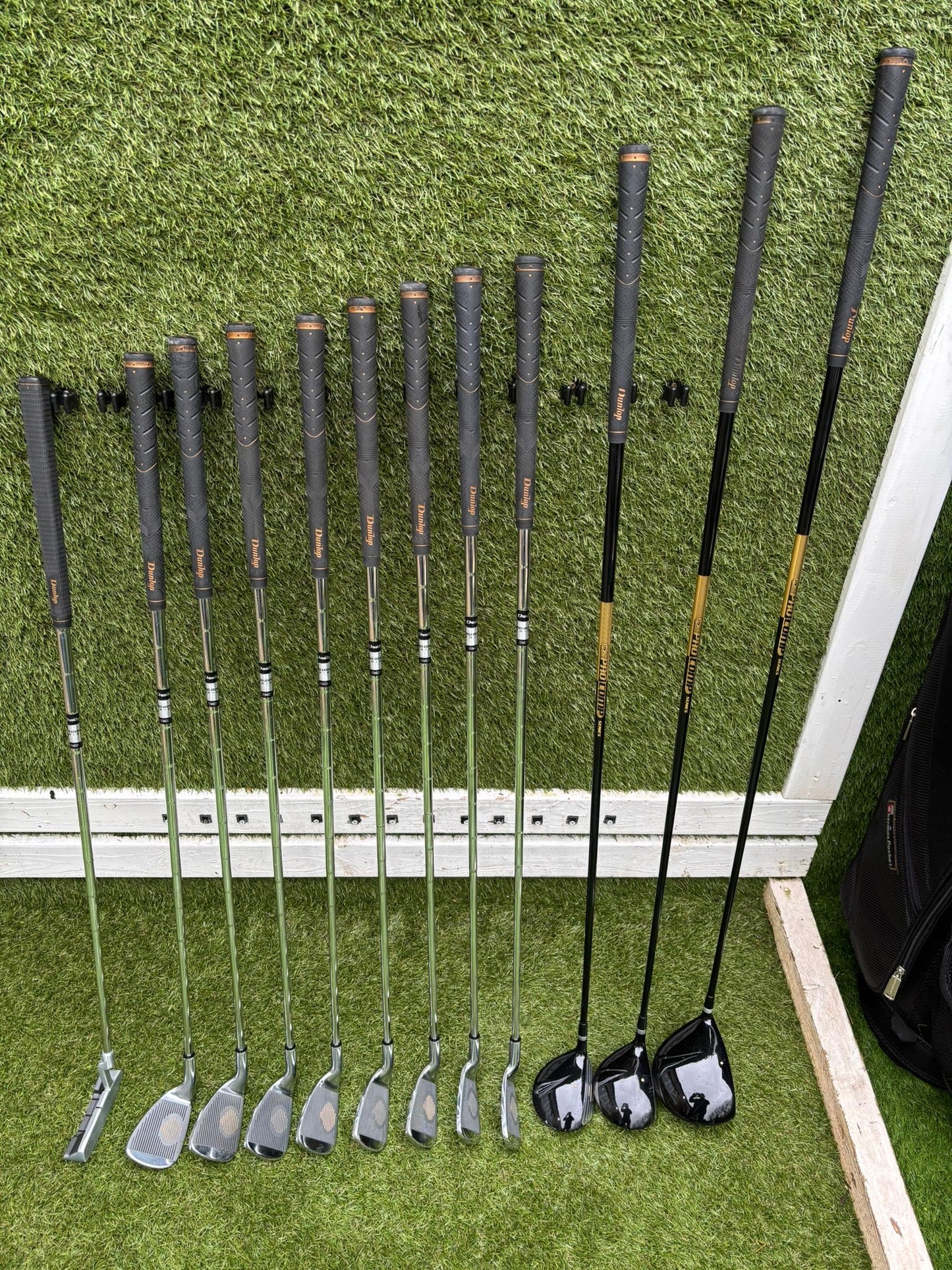 Dunlop John Daly Oversize Full Golf Set (4–SW) + LCG Woods + Bag Free P&P