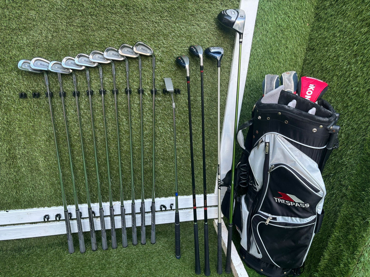 Slazenger Offset Driver + Ben Hogan Hybrids + Micuno Irons + Dunlop Putter + Trespass Bag (14 Clubs)