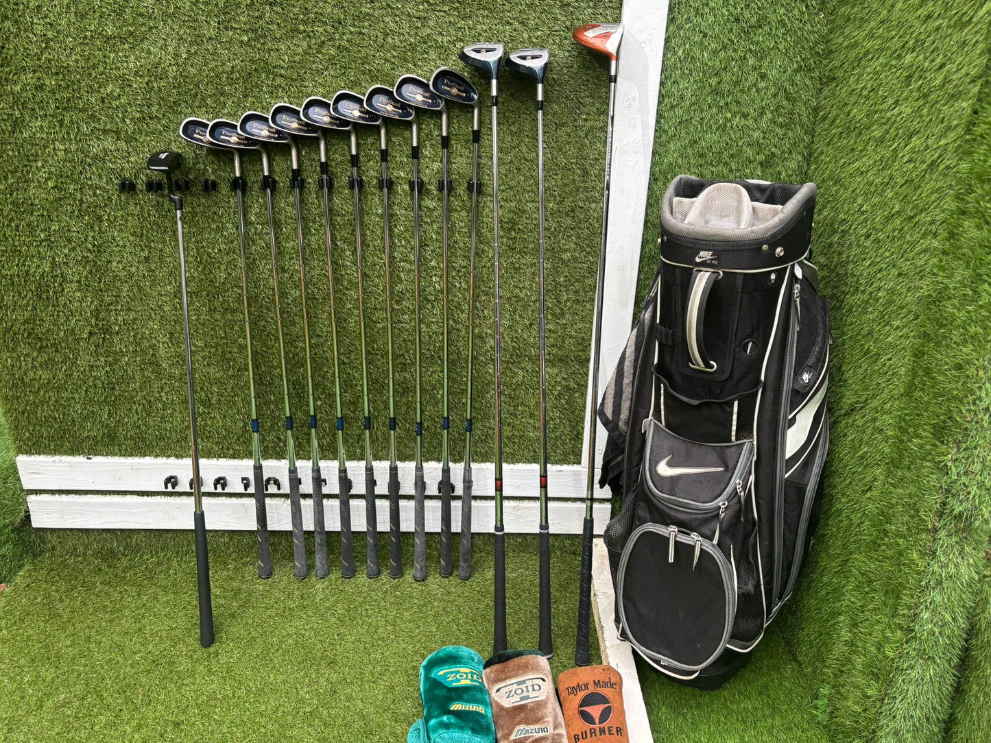 Wilson ProStaff Oversize 3–SW + New & Unused Woods + Howson Putter + Nike Bag (13-Piece Set)
