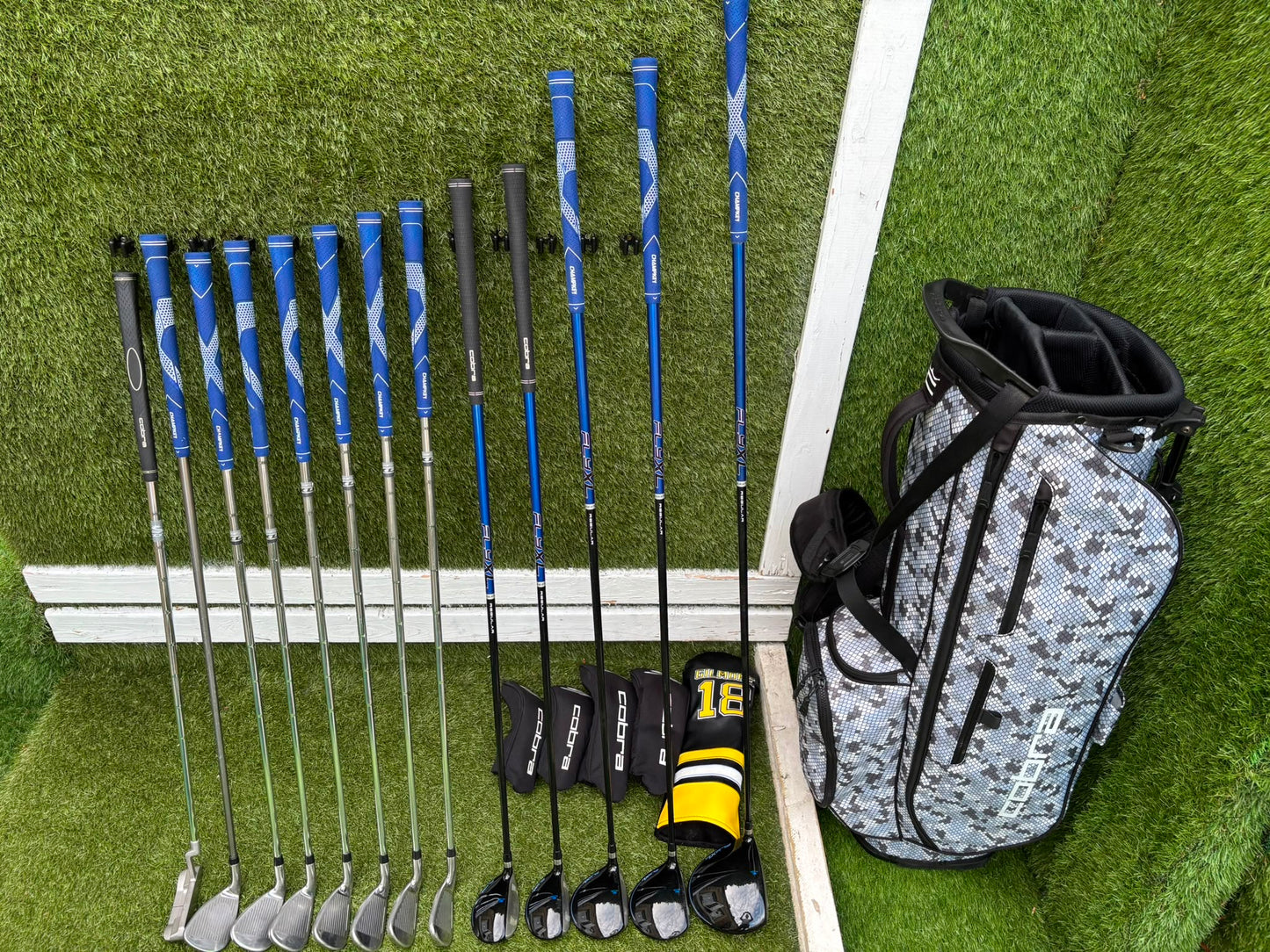 Cobra FLY-XL Complete Golf Set, Matching Woods, Hybrids, Irons & Cobra Ultralight Pro Stand Bag