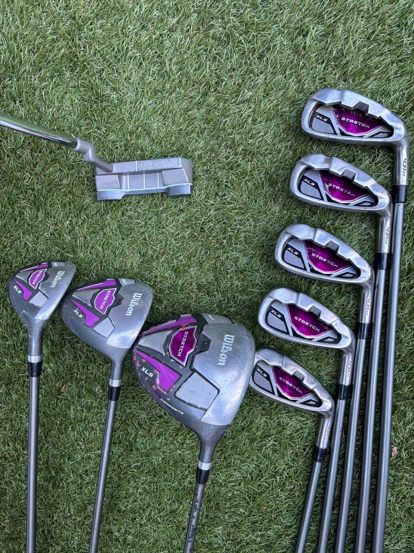 🔥 Wilson Stretch XLS Ladies Set (7–SW) + Driver / 5 Wood / Hybrid + Matching Bag