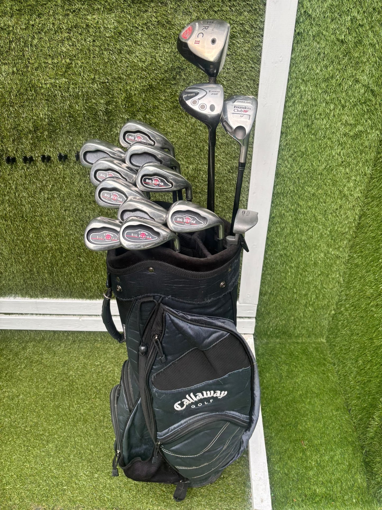 Callaway Big Bertha Complete Golf Set – 10 Graphite Irons, ERC II Driver & Callaway Bag