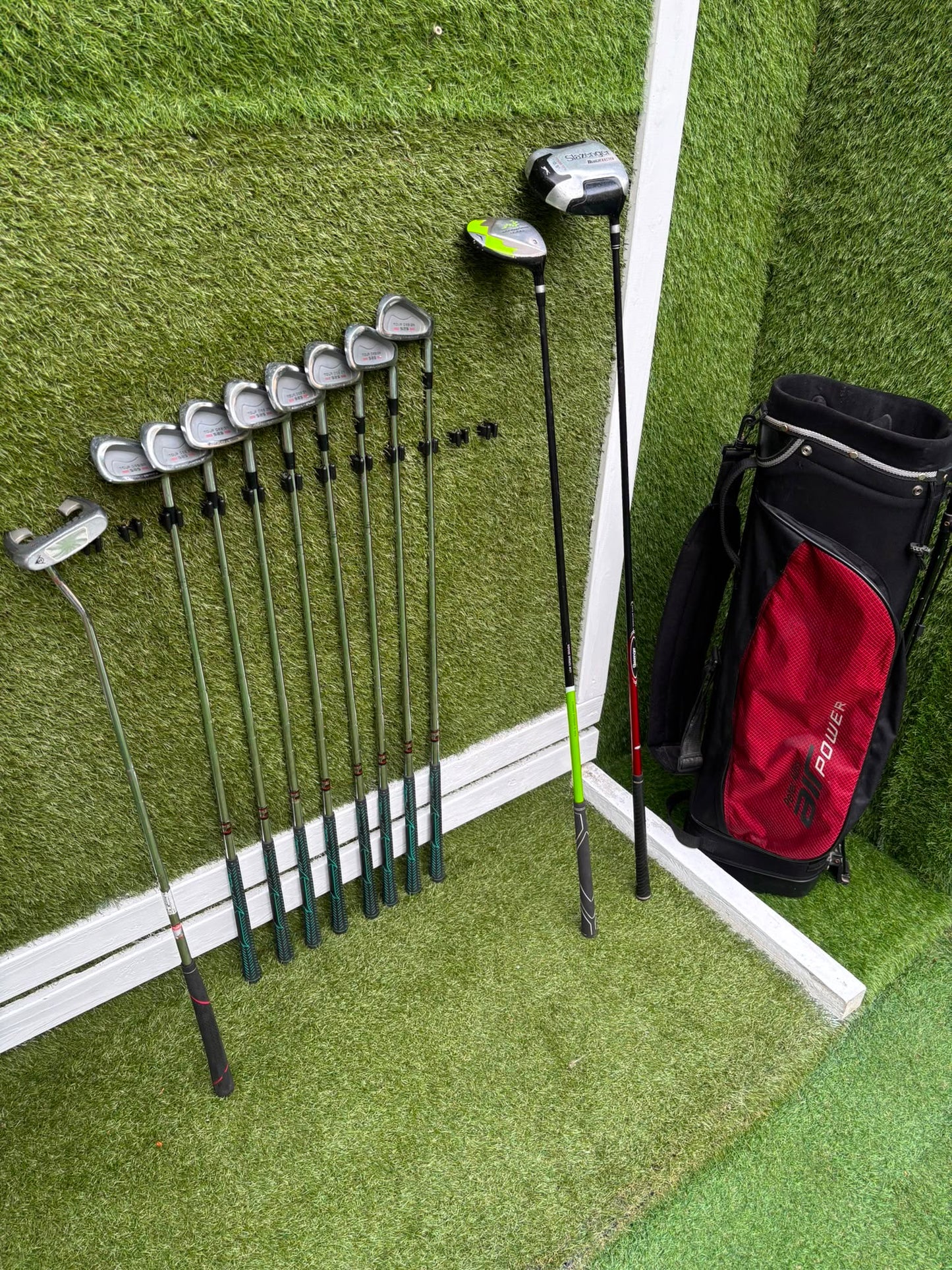 Howson Tour Design Complete Budget Golf Set