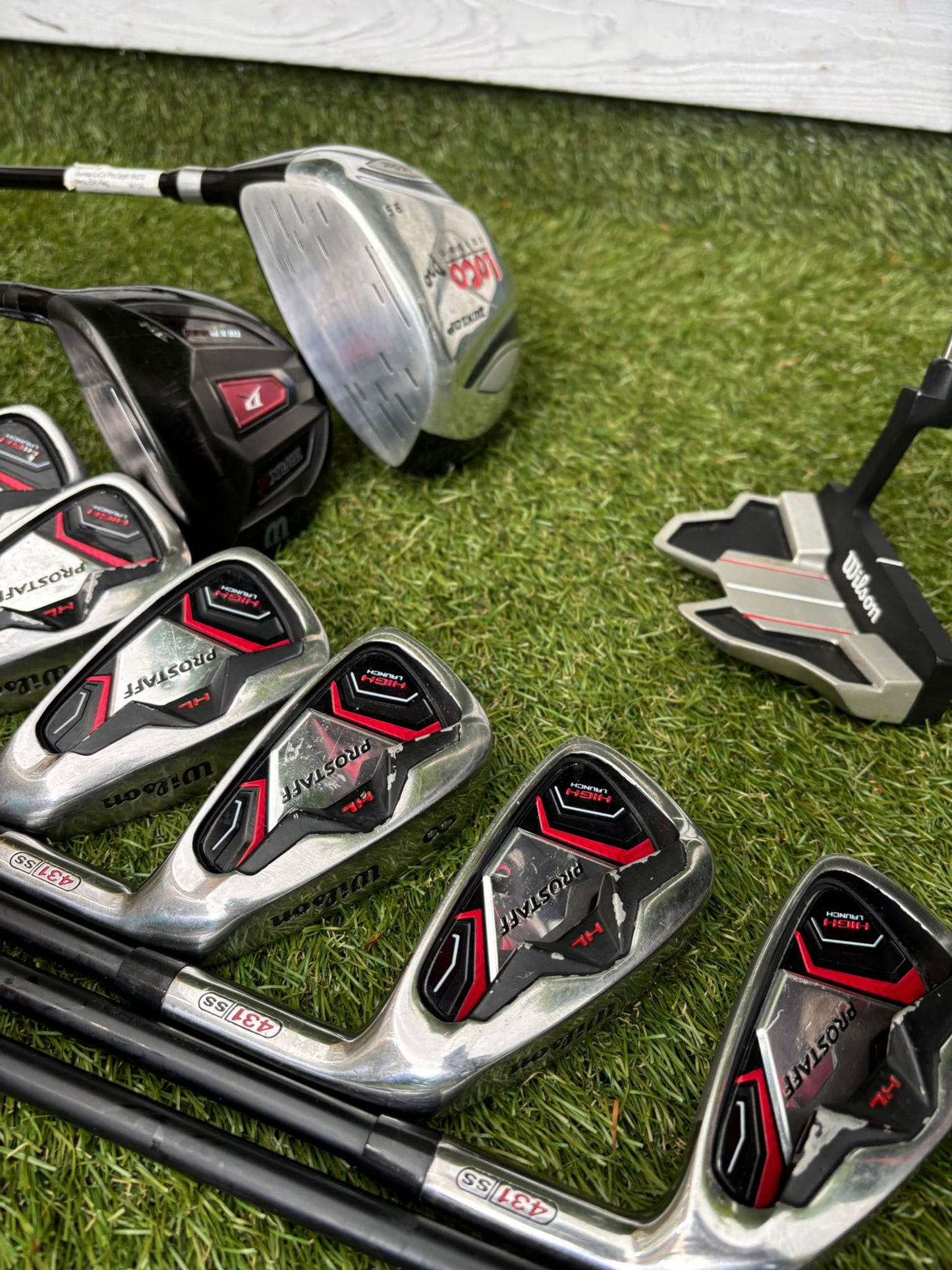 Wilson ProStaff HL Graphite Golf Set + Deep Red Woods & Wilson Deep Red Stand Bag