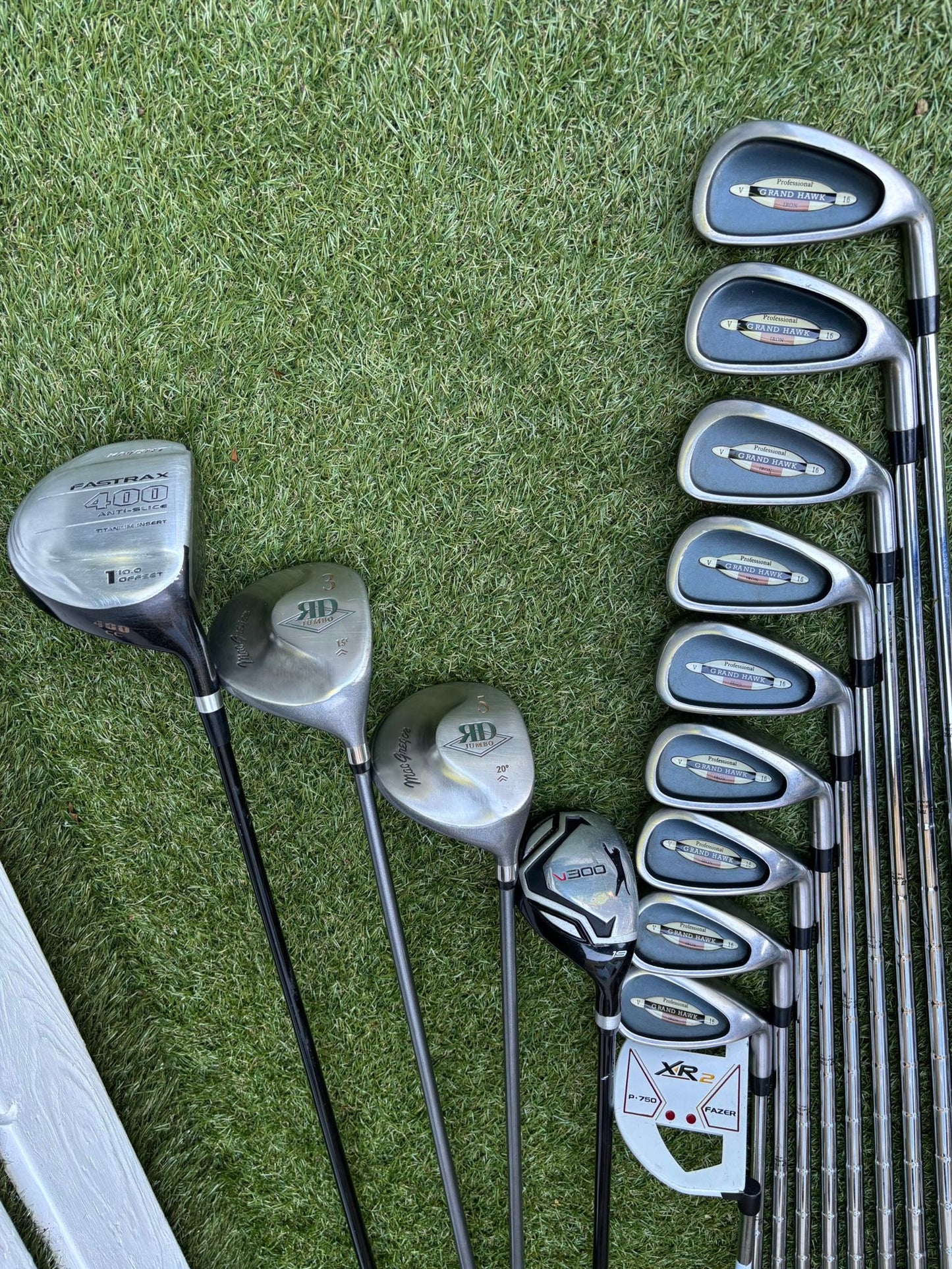 Grand Hawk Professional V16 Complete Golf Set - Free P&P