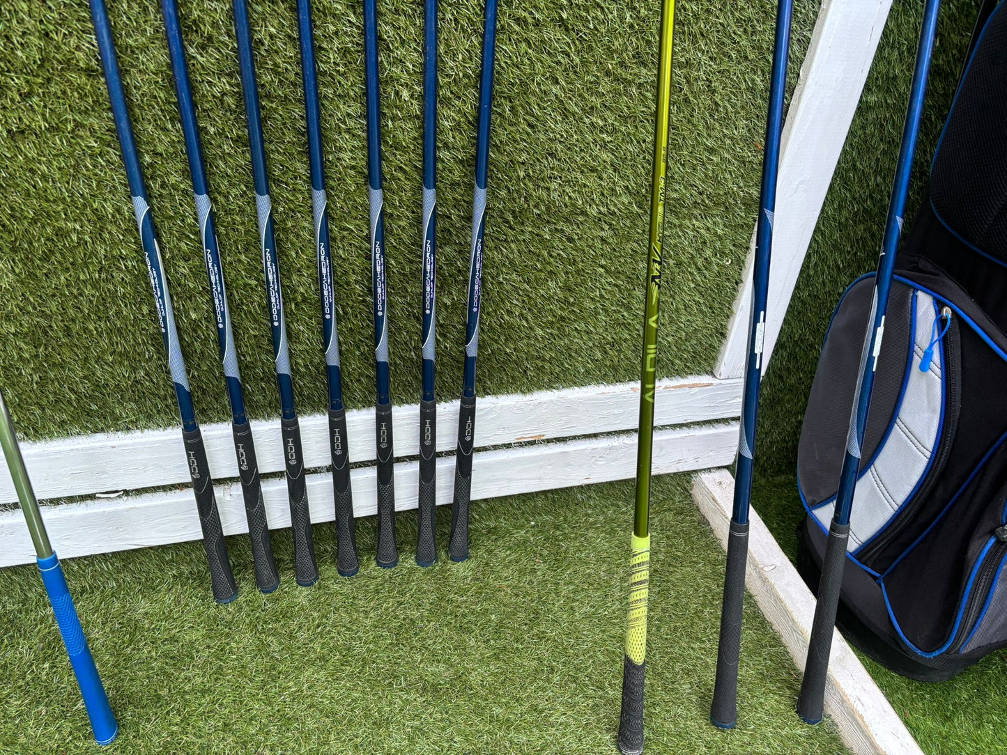 Dunlop DDH SB-21 Golf Set with Benross Hybrid & Stand Bag - Free DPD Delivery