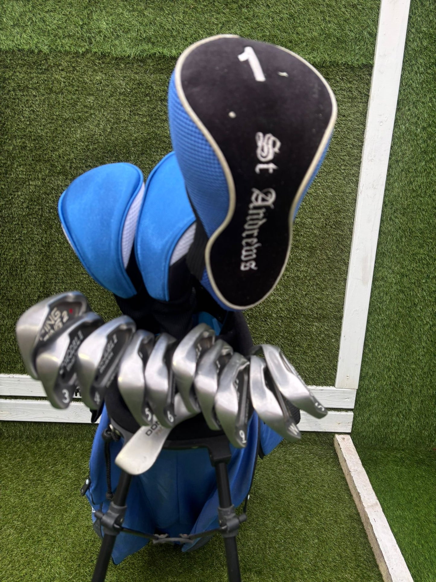 Z-MODEL II Irons + TaylorMade Woods & Hybrid + Ping Zing 2 + Donnay Putter + Peter Alliss Stand Bag – 14 Clubs