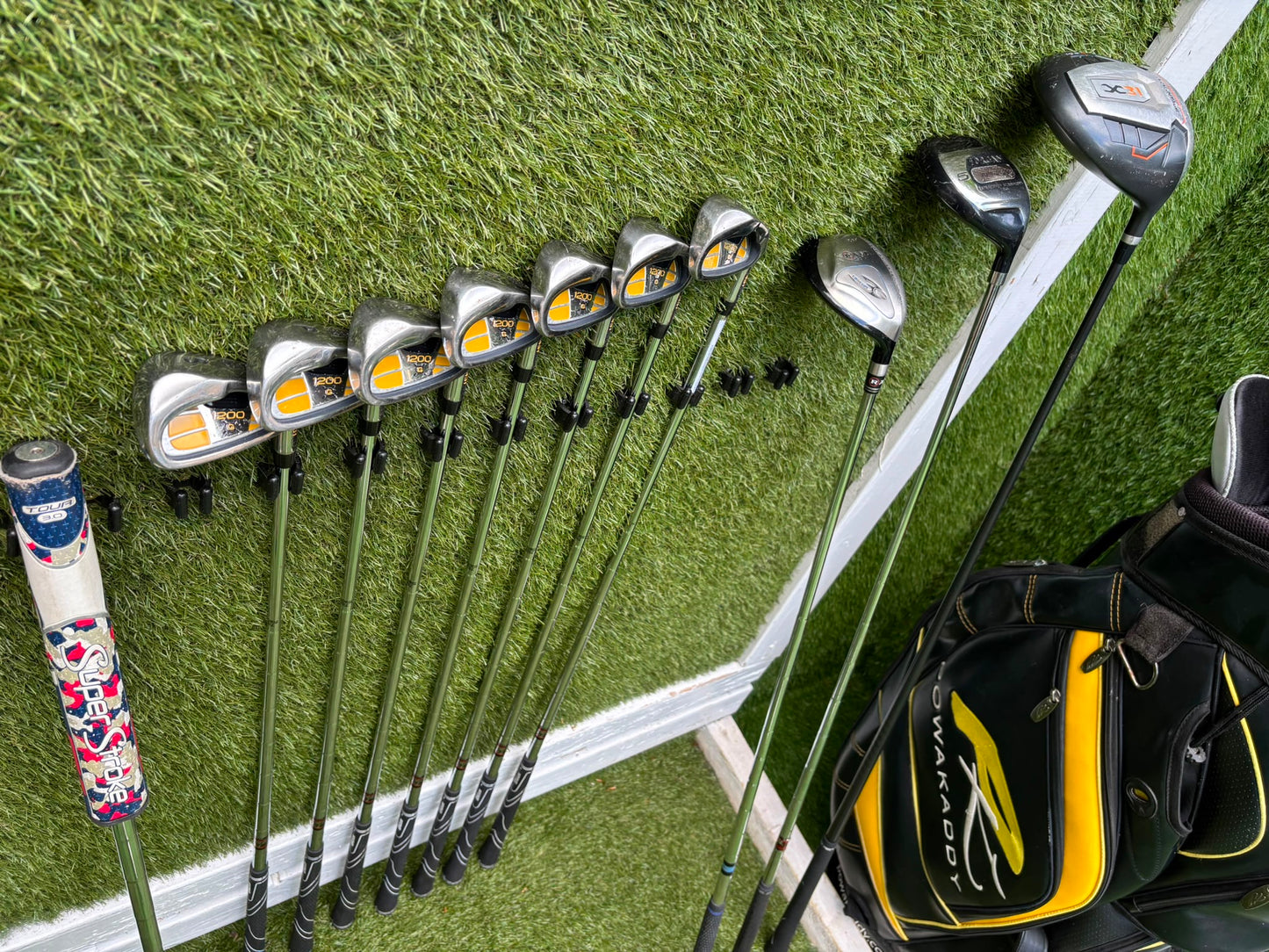 Wilson 1200 CG Golf Set with X31 Driver, RAM Hybrid & Powakaddy Cart Bag