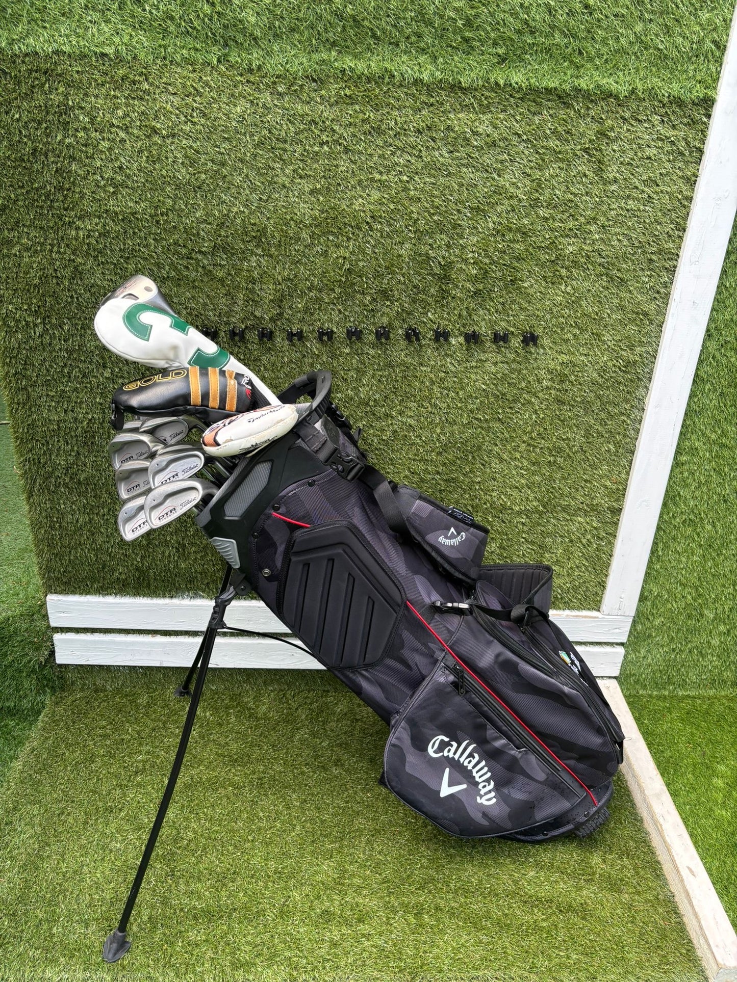 Titleist DTR Oversize Irons, PING G2 Fairway Wood & Callaway Stand Bag Golf Set