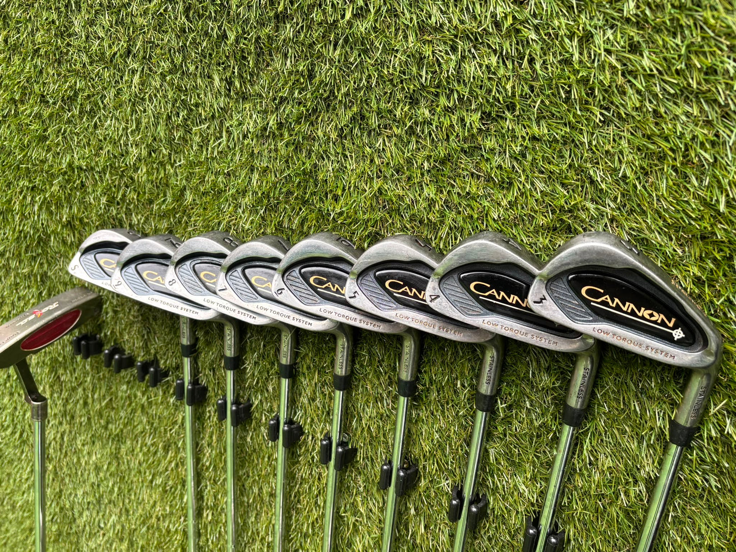 Nike Ignite Dymo² Driver, Spalding Cannon Irons (3–9, SW), TaylorMade Rescue & Rossa Putter | Callaway Stand Bag