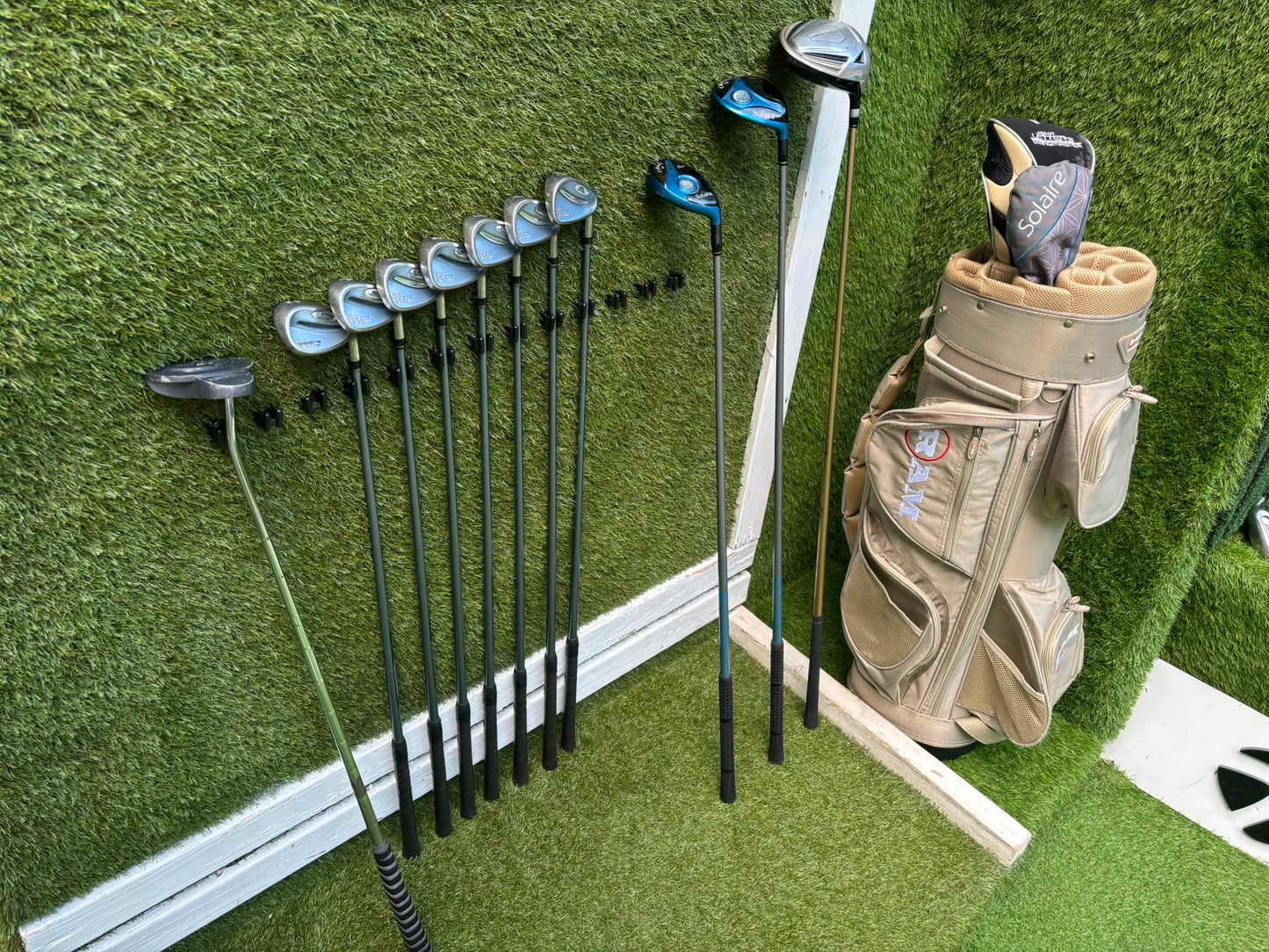 Cobra 3100 I/H Ladies Graphite Irons, Callaway Solaire Woods & RAM Force Cart Bag