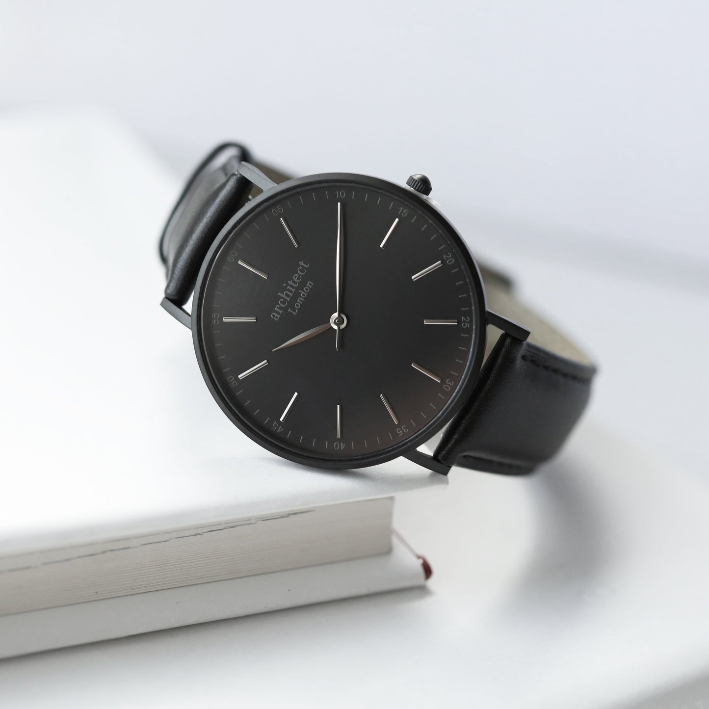 Contactless Payment Watch - Men's Minimalist + Jet Black Strap + Modern Font Engraving