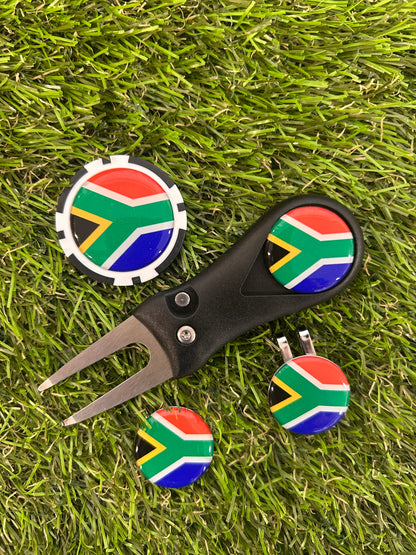 Flags of the World Plastic Pitchfork 3 Flag markers and poker chip