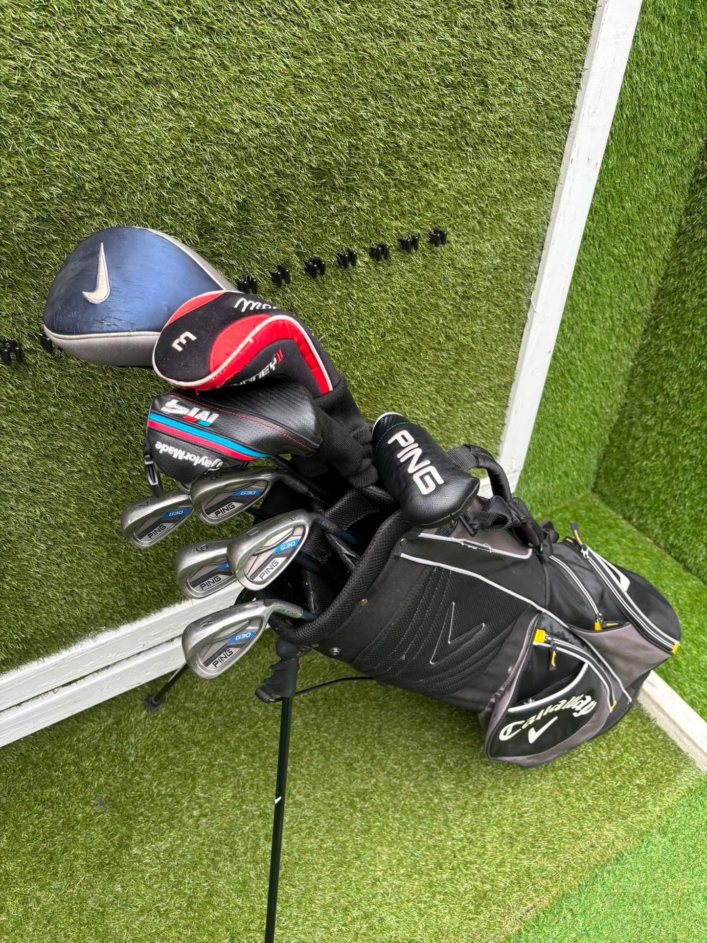 Ping G30 Graphite Irons 6-U, TaylorMade M4 Rescue, Nike SQ Driver & Callaway Stand Bag Stunning Set