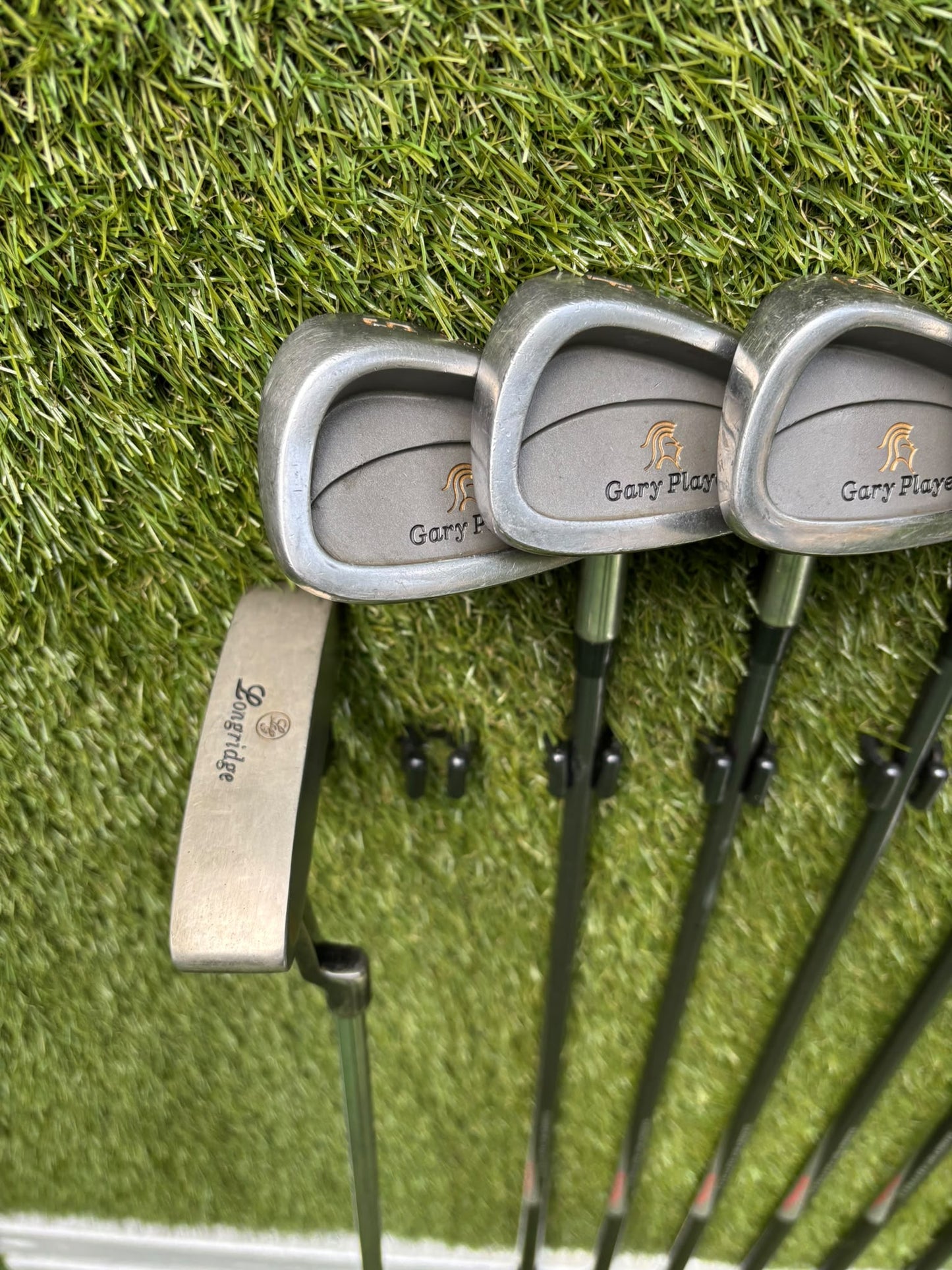 Gary Player Gran-Prix Complete Golf Set – TaylorMade R540 Driver & Wilson Staff Stand Bag