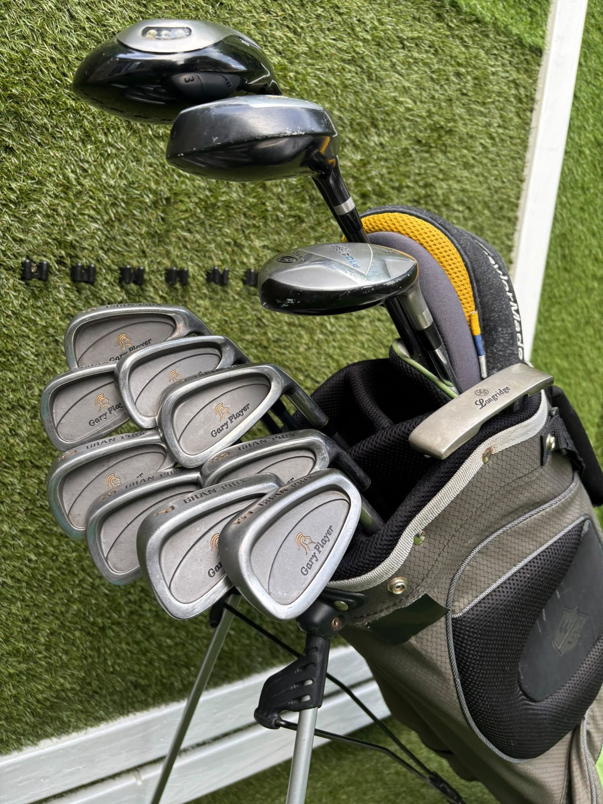 Gary Player Gran-Prix Complete Golf Set – TaylorMade R540 Driver & Wilson Staff Stand Bag
