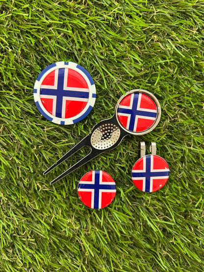 Flags of the World Traditional Pitchfork including 3 Flag markers and poker chip