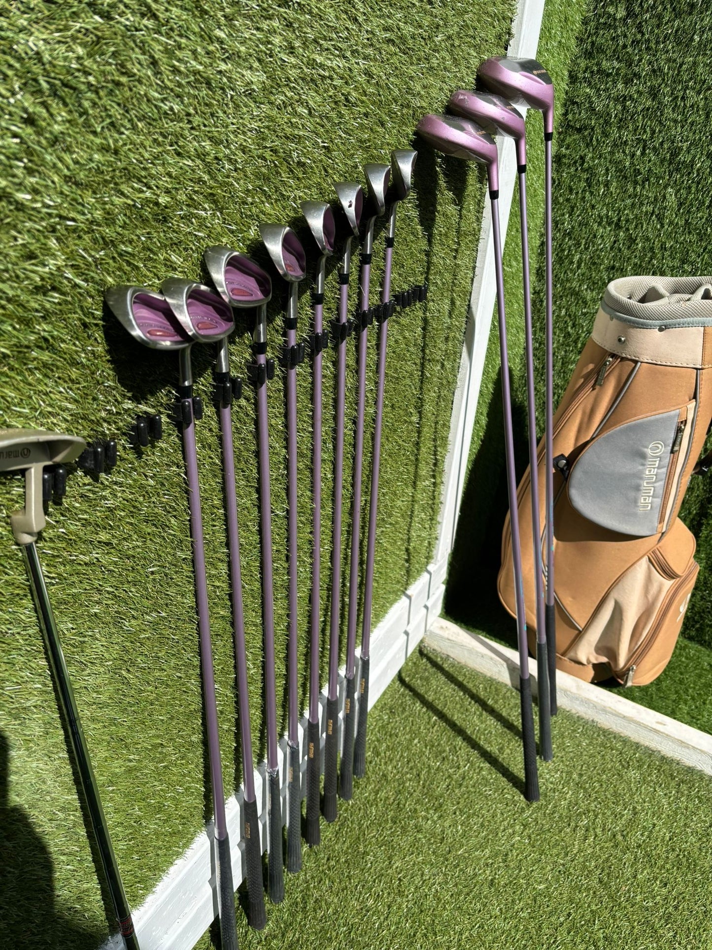 Maruman Lucero Ladies Golf Set (4–SW Irons) + Driver, 3 & 5 Woods + Matching Bag