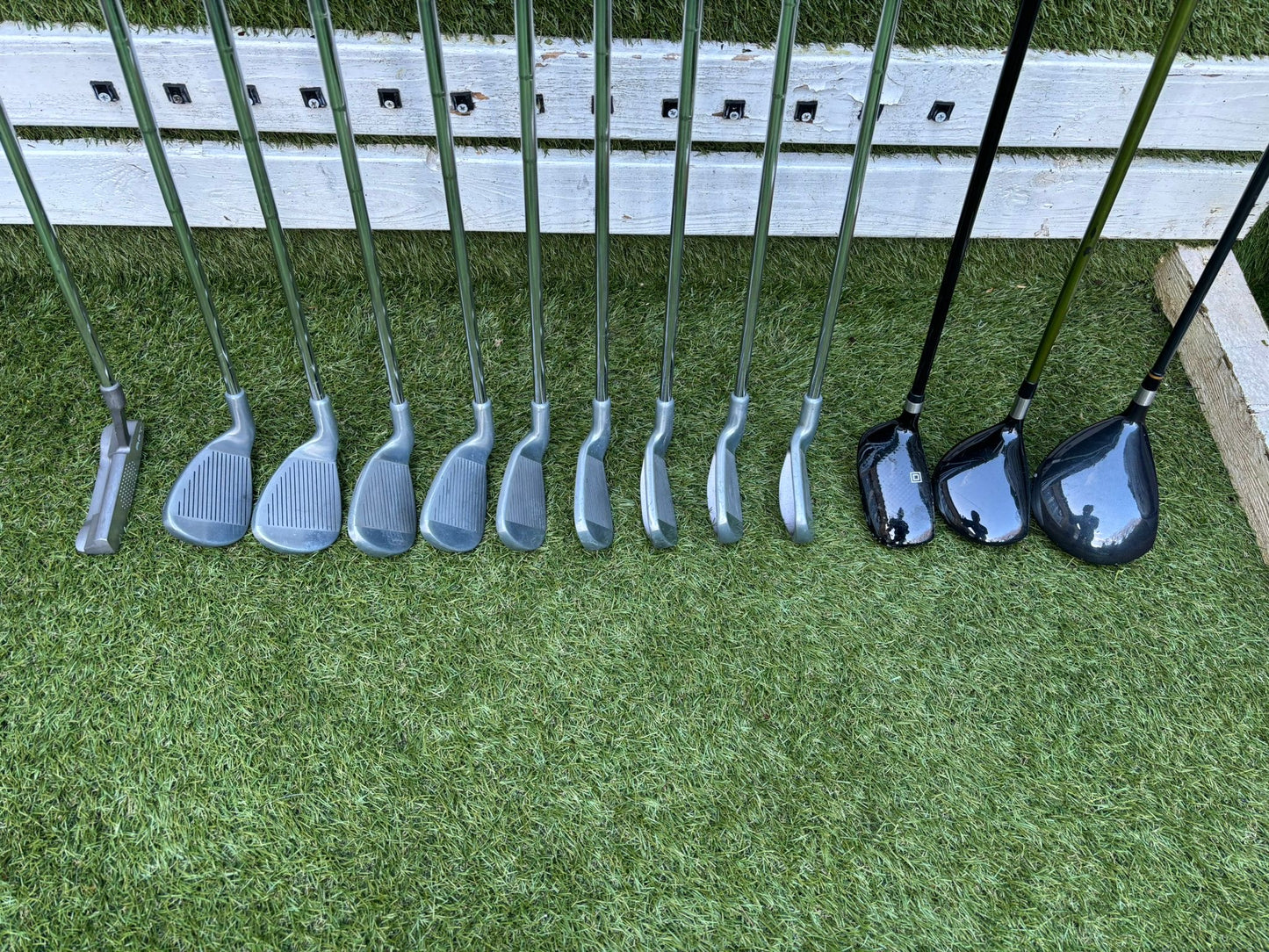 Warwick Iron Set (3–SW) + Mizuno F-60 3 Wood + Hybrid + Putter + TaylorMade Cart Bag