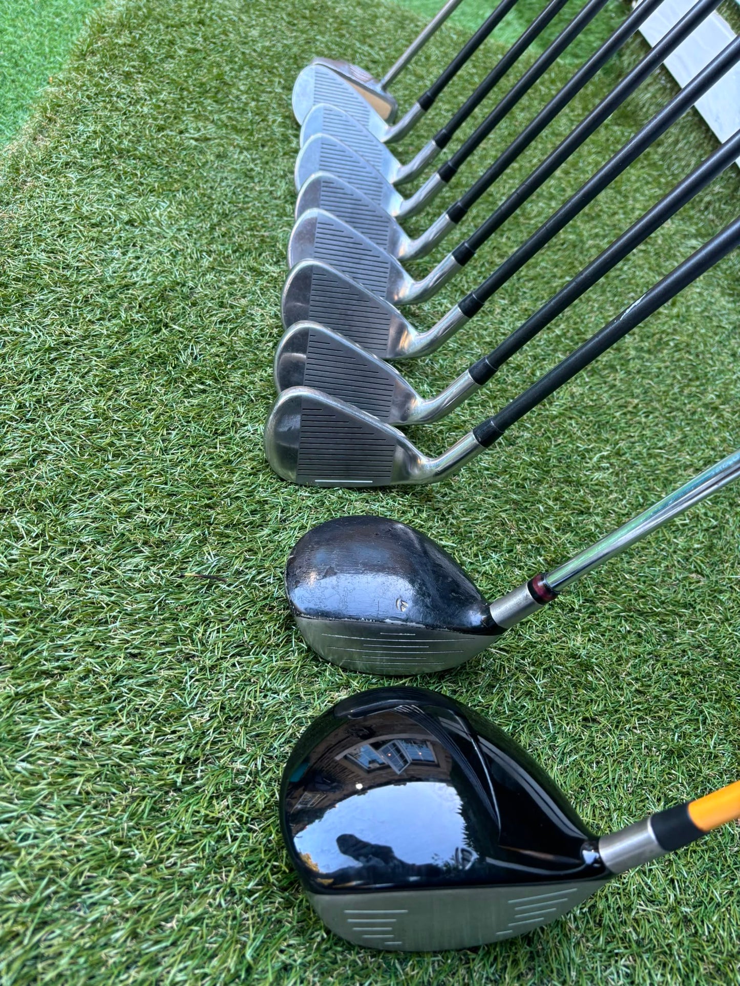 John Letters Graphite Irons, TaylorMade Driver, TaylorMade r7 Wood, EZROLL Putter & Nike Stand Bag