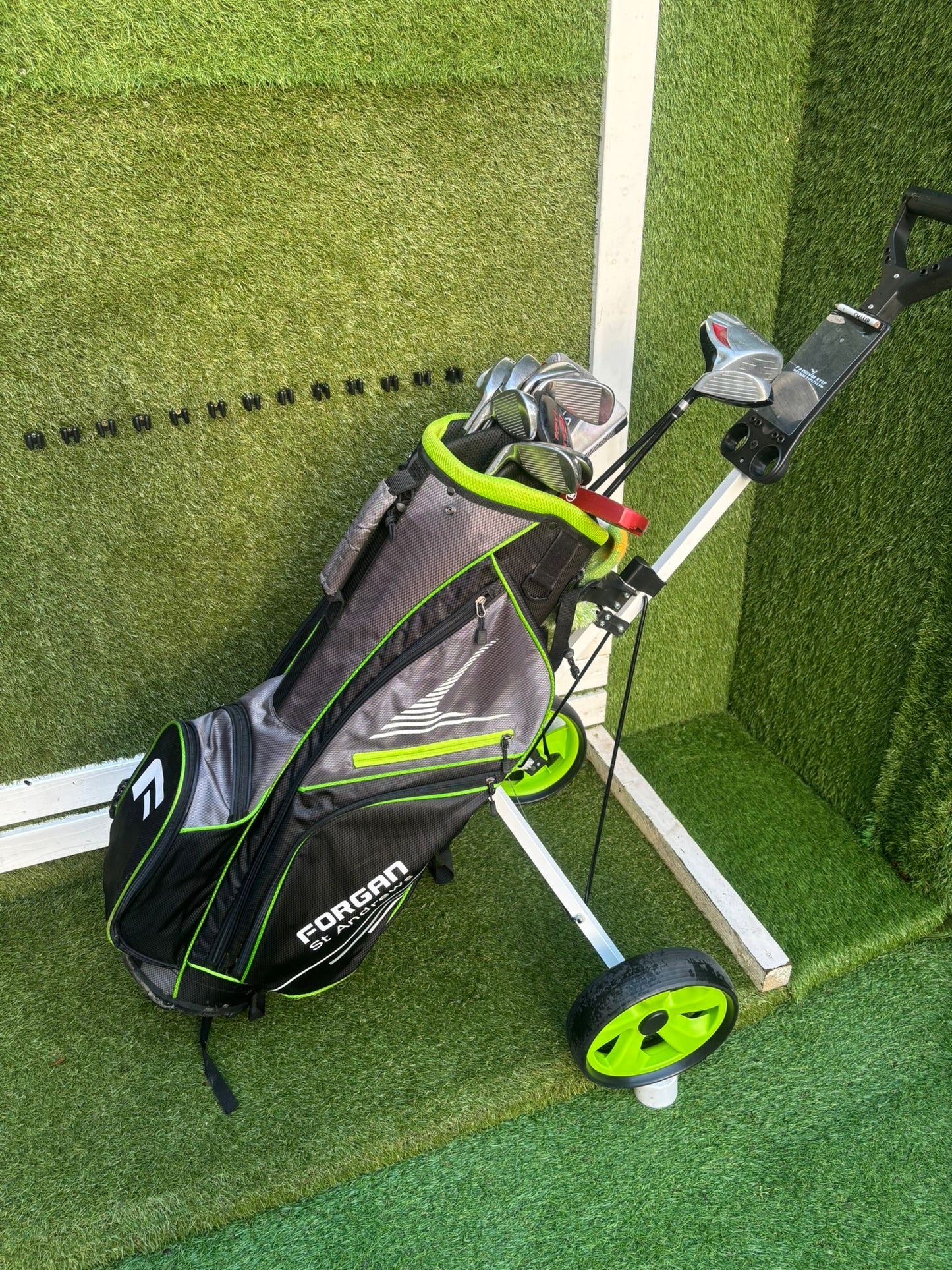 Ben Sayers M9 Full Graphite Golf Set + Forgan Bag + Matching Trolley