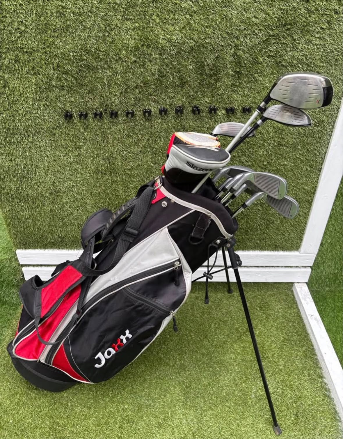 Jaxx RX II Complete Golf Set – Slazenger Panther Ti Driver, Woods, Hybrid, Wedge, Putter & Stand Bag