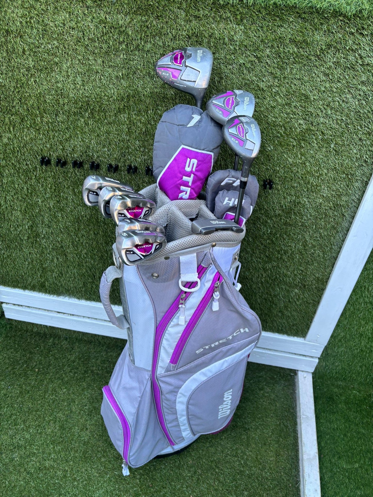 🔥 Wilson Stretch XLS Ladies Set (7–SW) + Driver / 5 Wood / Hybrid + Matching Bag
