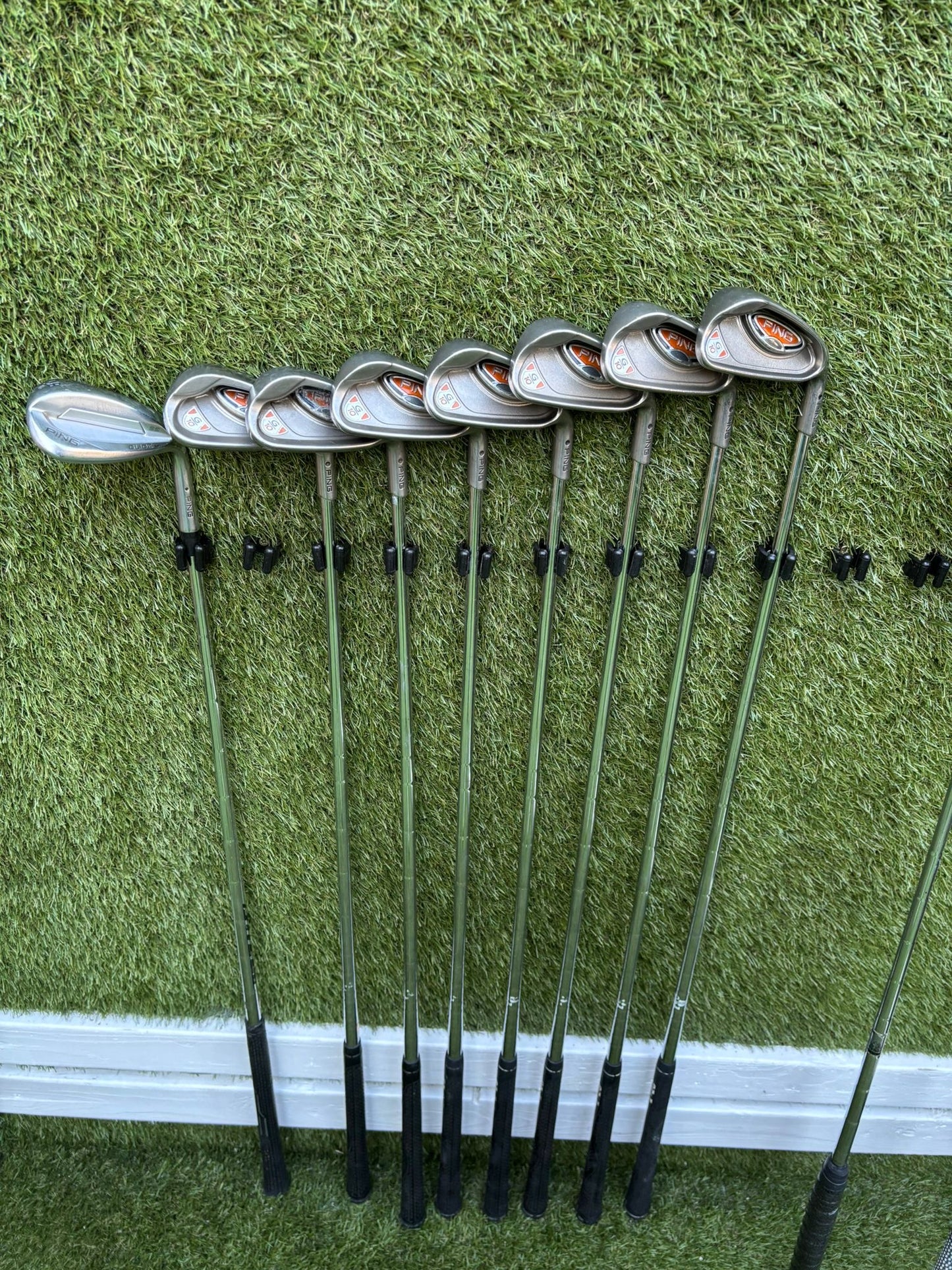 Ping G10 Irons Set + TaylorMade r7 Driver + Nike SQ Woods + Ping Glide Wedge + Cobra Stand Bag