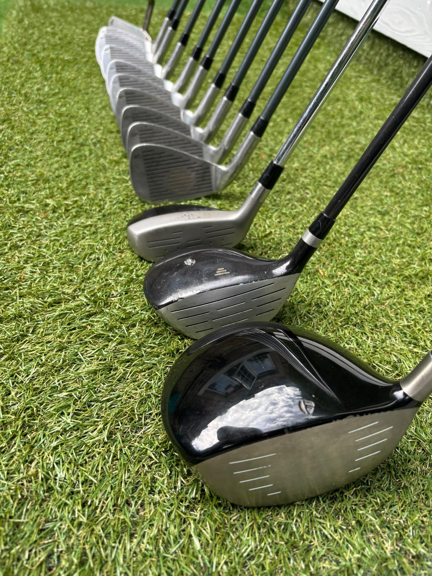 Gary Player Gran-Prix Complete Golf Set – TaylorMade R540 Driver & Wilson Staff Stand Bag