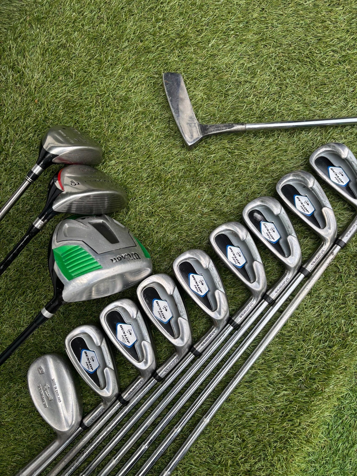 Dunlop Max Irons (3, 5–SW) + Cobra SS Hyper Steel 7 Wood + Driver + TaylorMade Cart Bag Free P&P