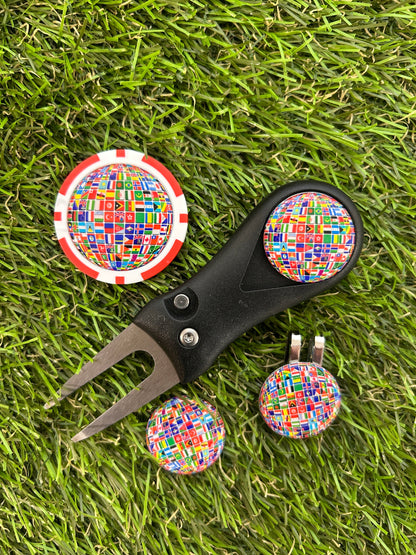 Flags of the World Traditional Pitchfork including 3 Flag markers and poker chip
