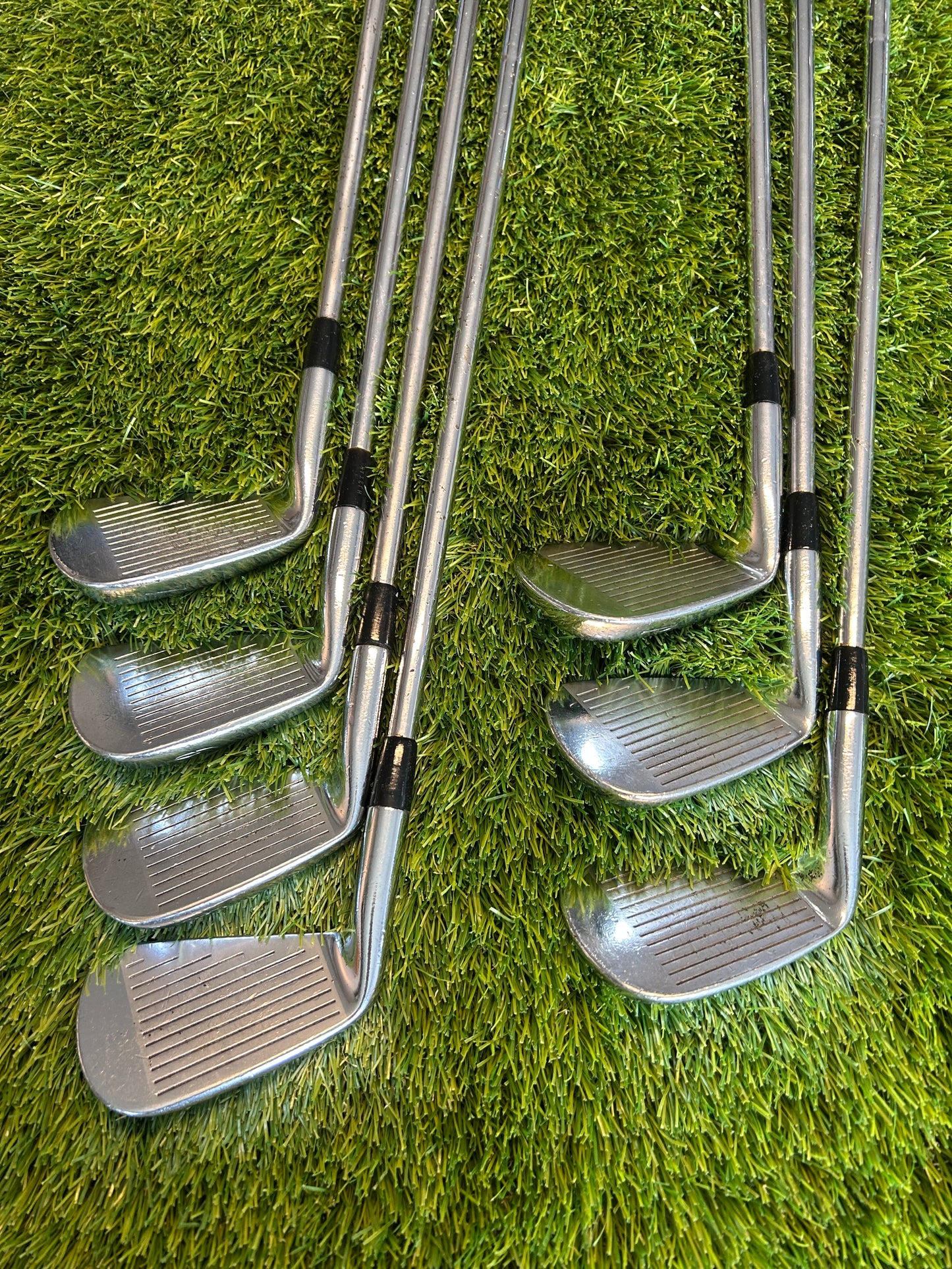 Mizuno MP-30 Forged Iron Set 4-PW Steel shaft Golf Pride Grips - RH