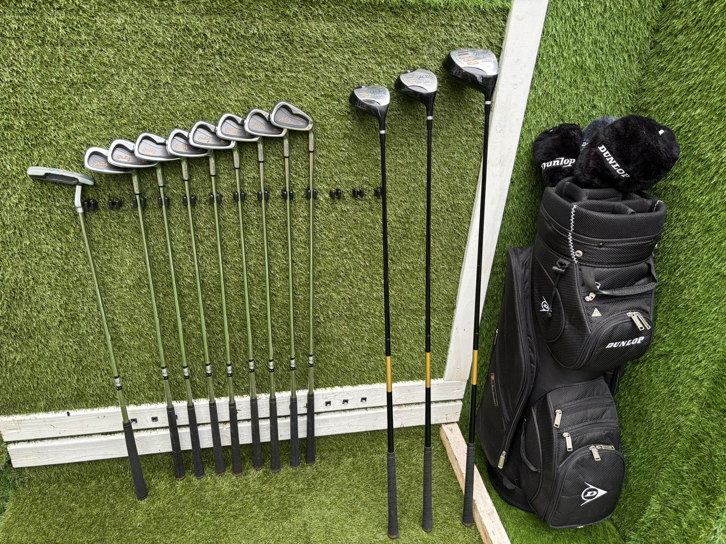 Dunlop John Daly Oversize Full Golf Set (4–SW) + LCG Woods + Bag Free P&P
