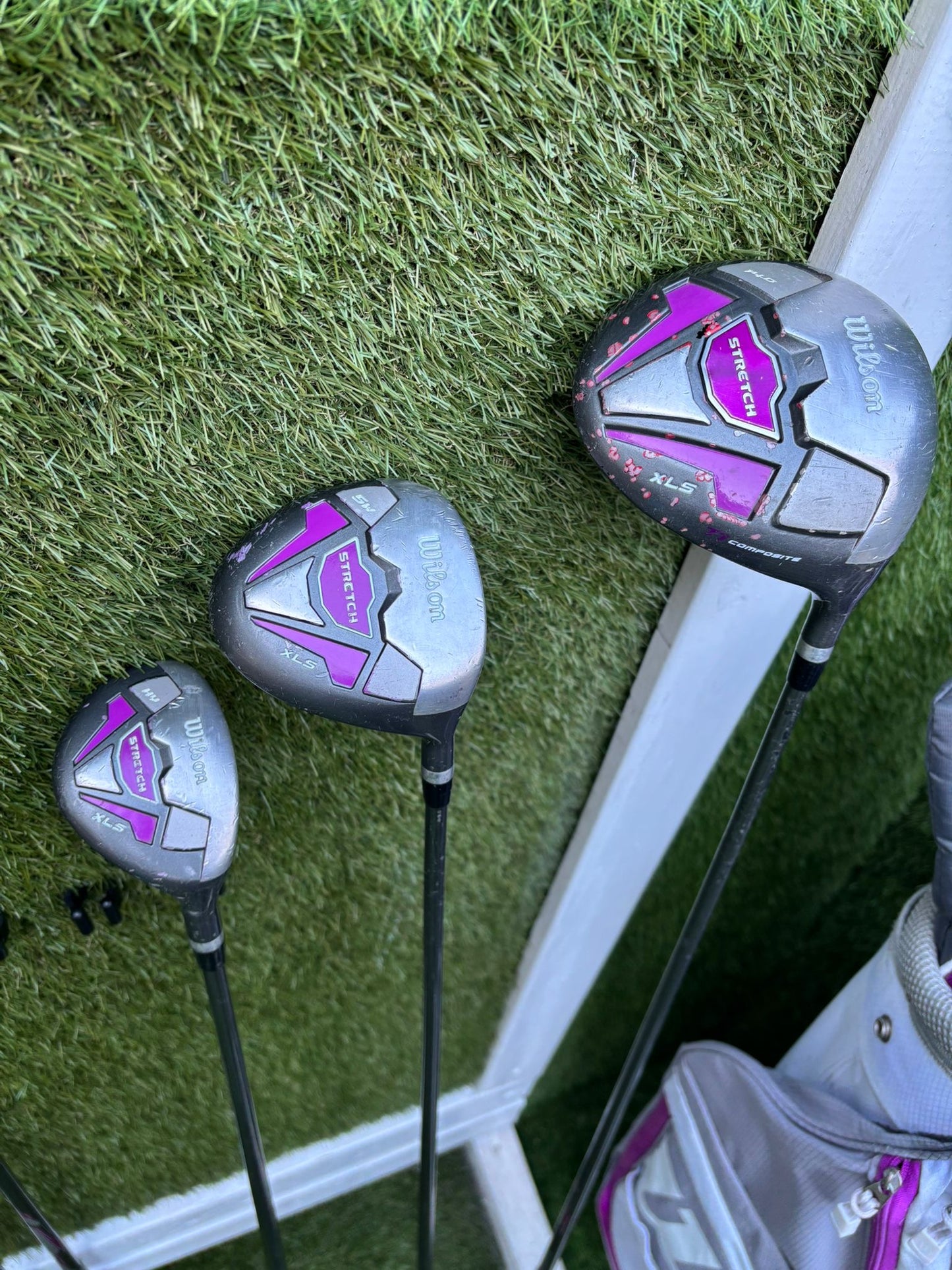 🔥 Wilson Stretch XLS Ladies Set (7–SW) + Driver / 5 Wood / Hybrid + Matching Bag