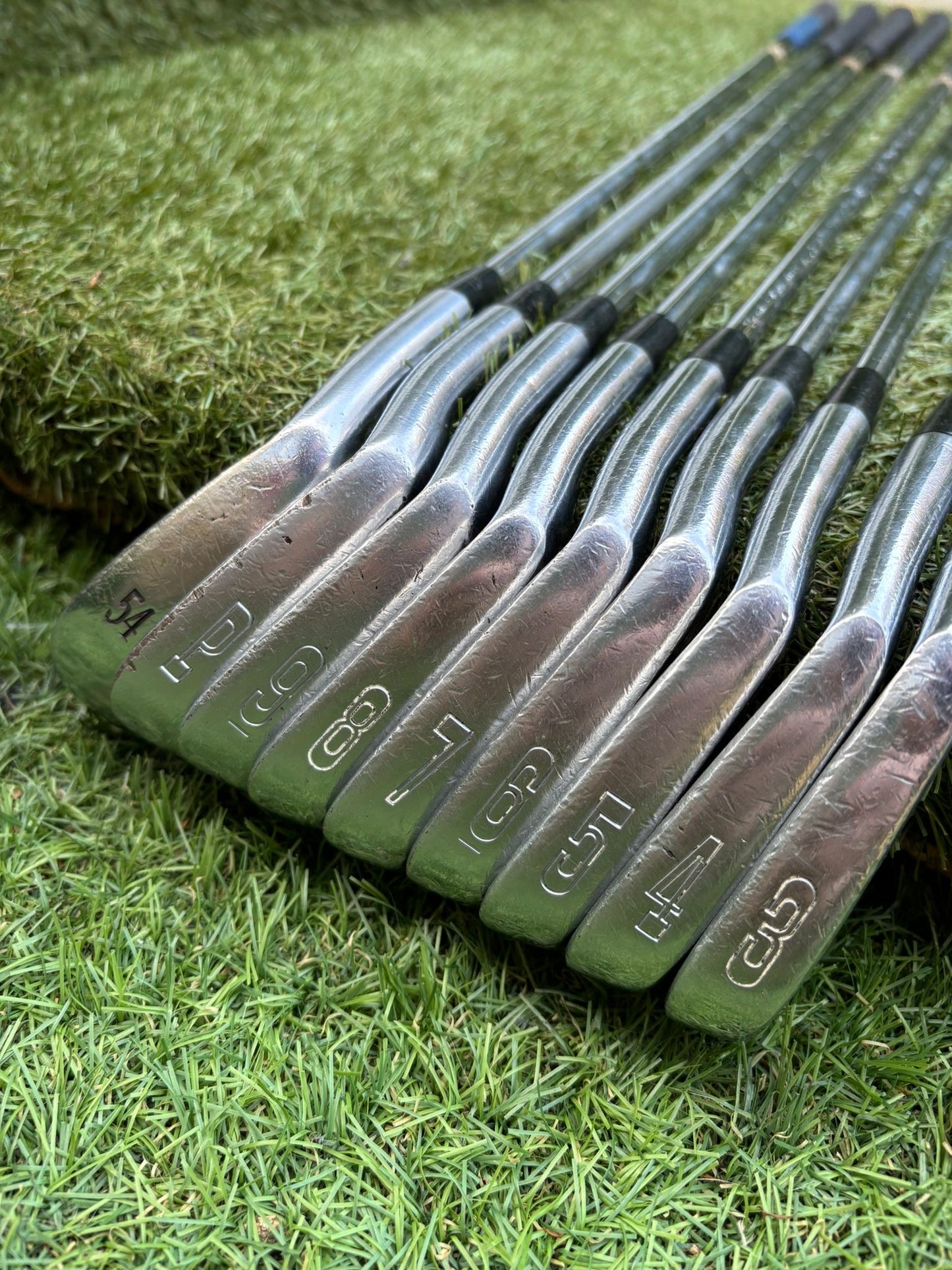 Mizuno MP Tour Proven Blade Irons (3–PW) + 54° Wedge | Dynamic Gold Shafts