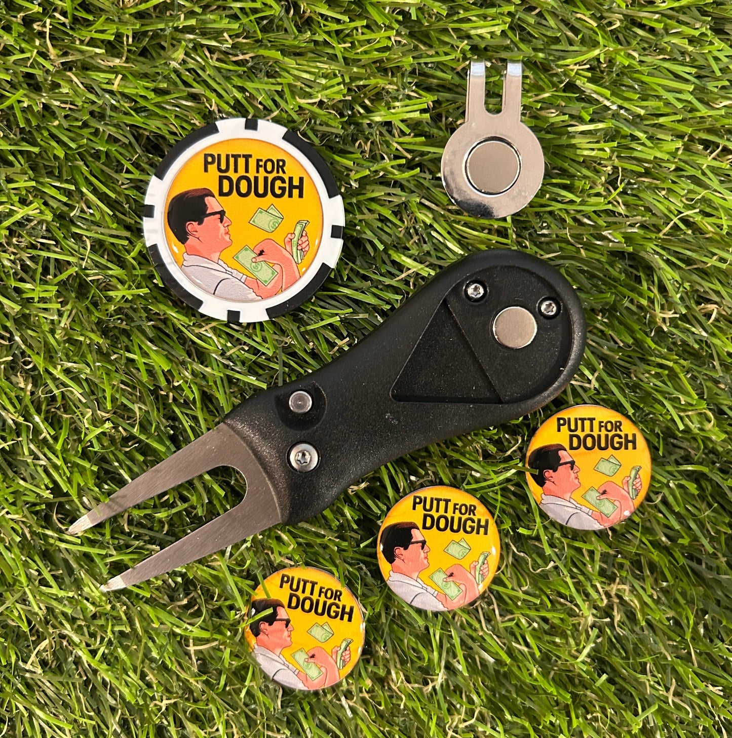 Golf plastic Pitchfork Magnetic Hat Clip With 3 Putt for Dough Markers And Poker chip