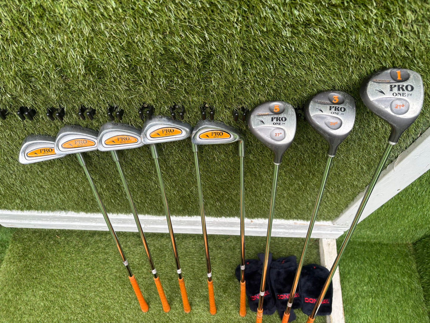 Donnay Pro One Junior Golf Set with Matching Woods, Bag & Headcovers