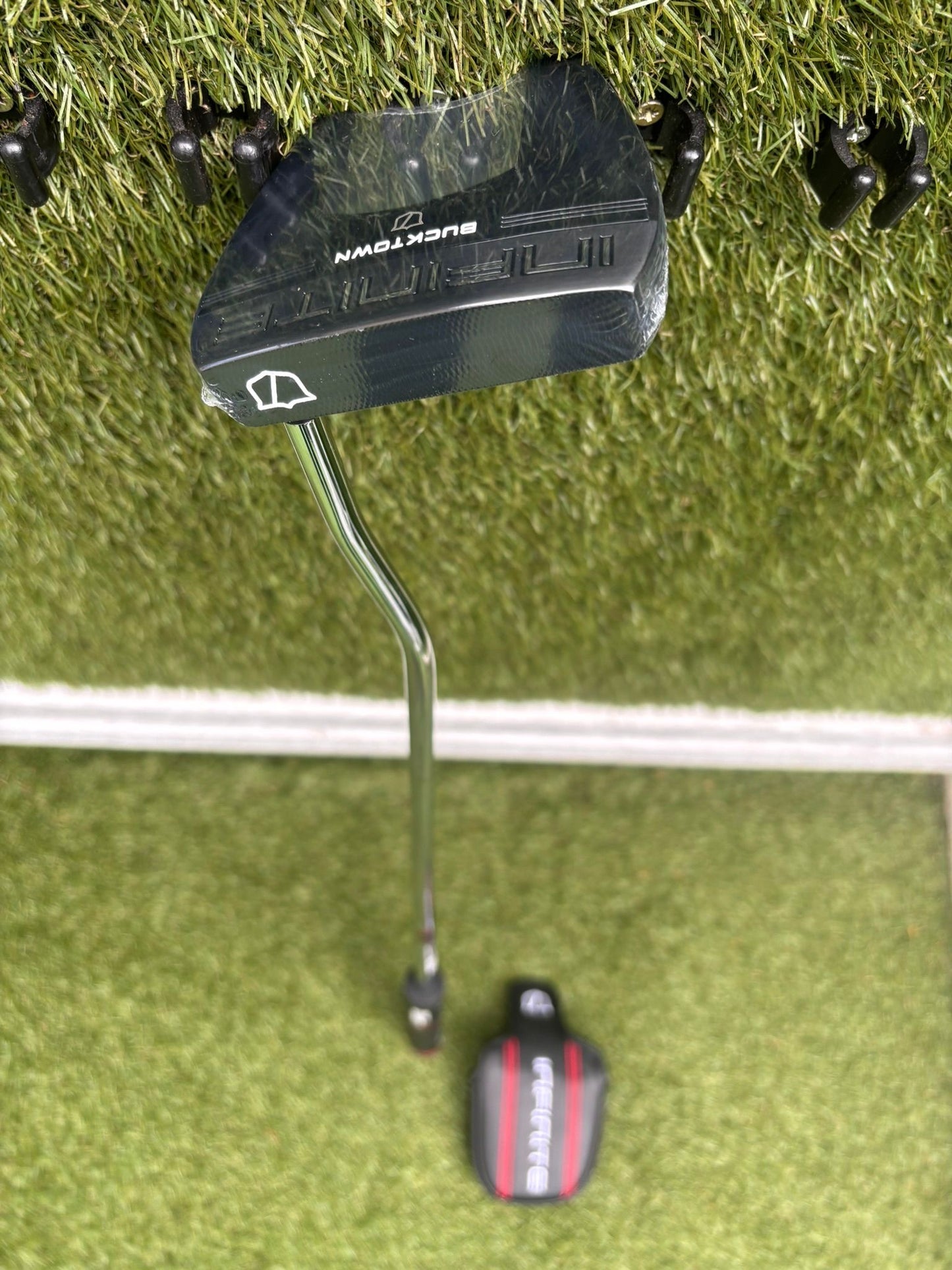 Wilson Infinite Bucktown Putter (Brand New)