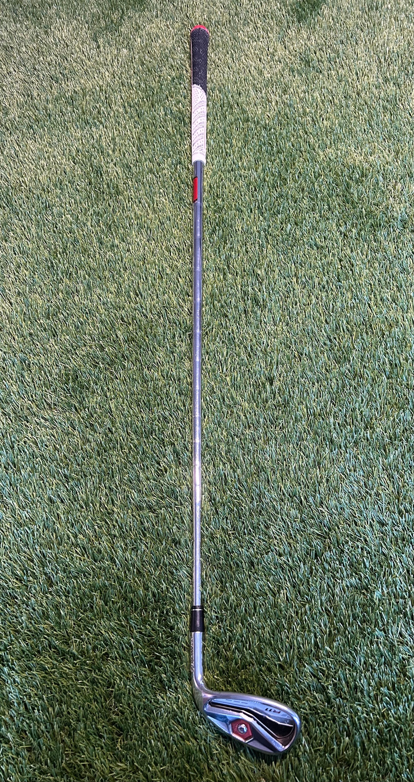 Taylormade R11 Sand Wedge Steel Stiff Shaft - RH